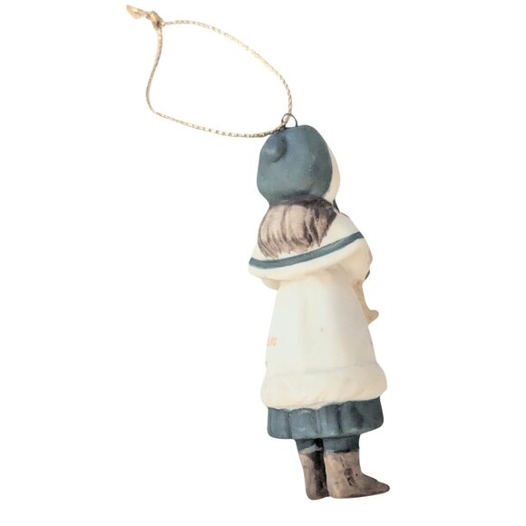 Jan Hagara NOEL 1984 Christmas Ornament Girl w/ Teddy Bear Vintage Figurine - Picture 4 of 5